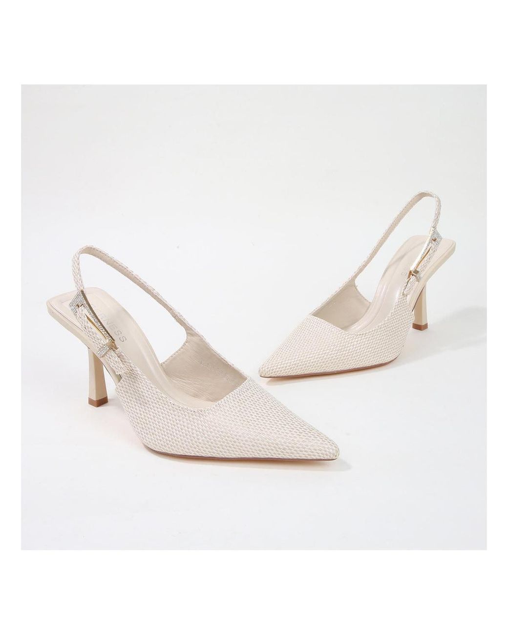 BERNESS White Chrysanthemum Raffia Slingback Pump Heels