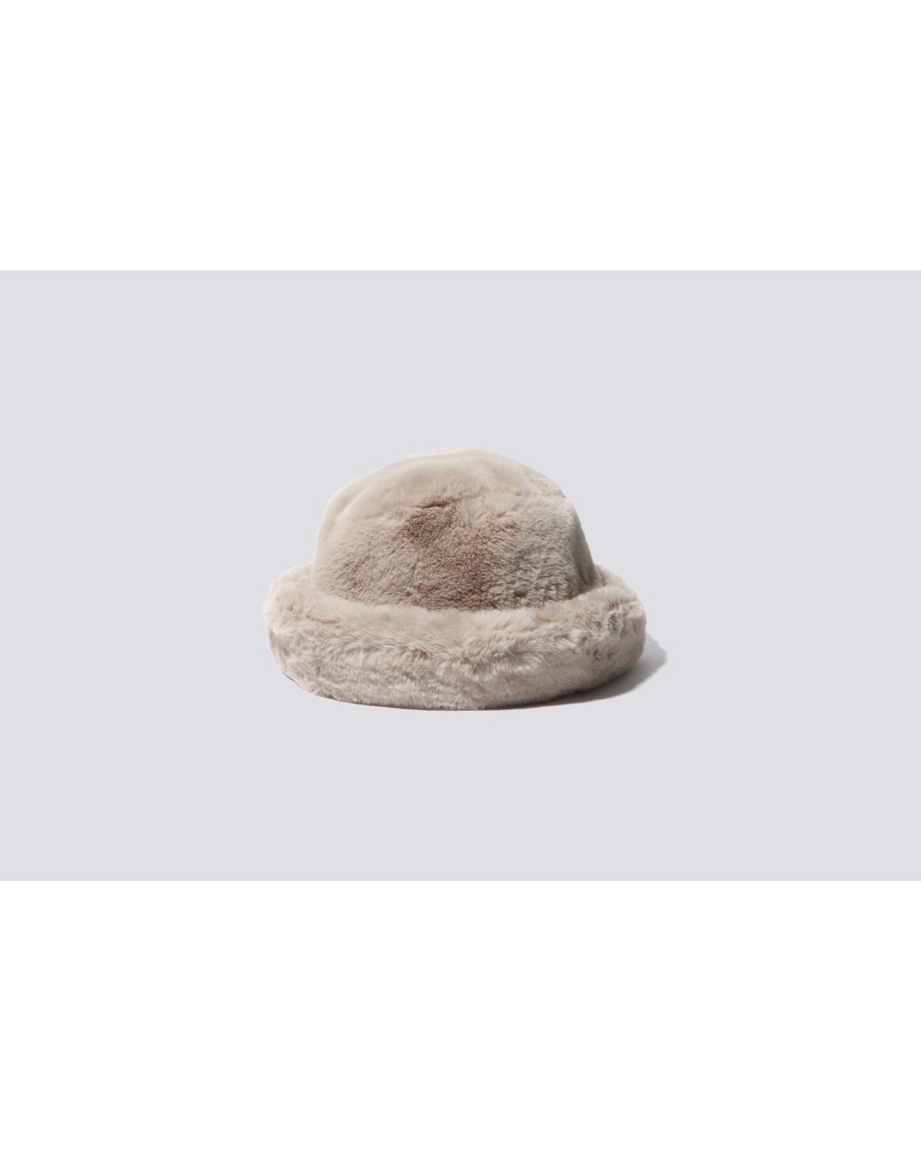 Clyde Clam Faux Fur Bucket Hat in Black | Lyst