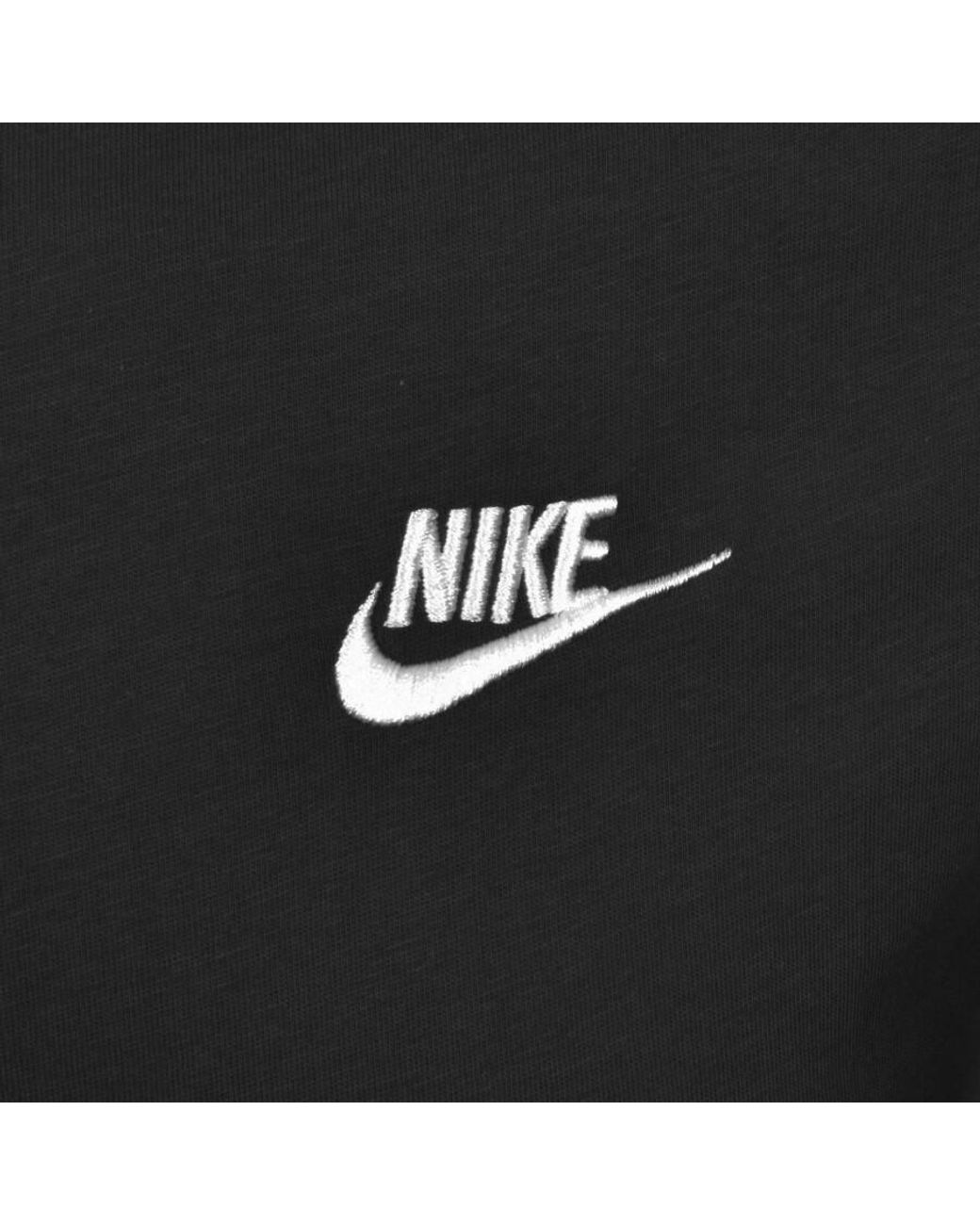 Nike Black Crew Neck Club T Shirt for men