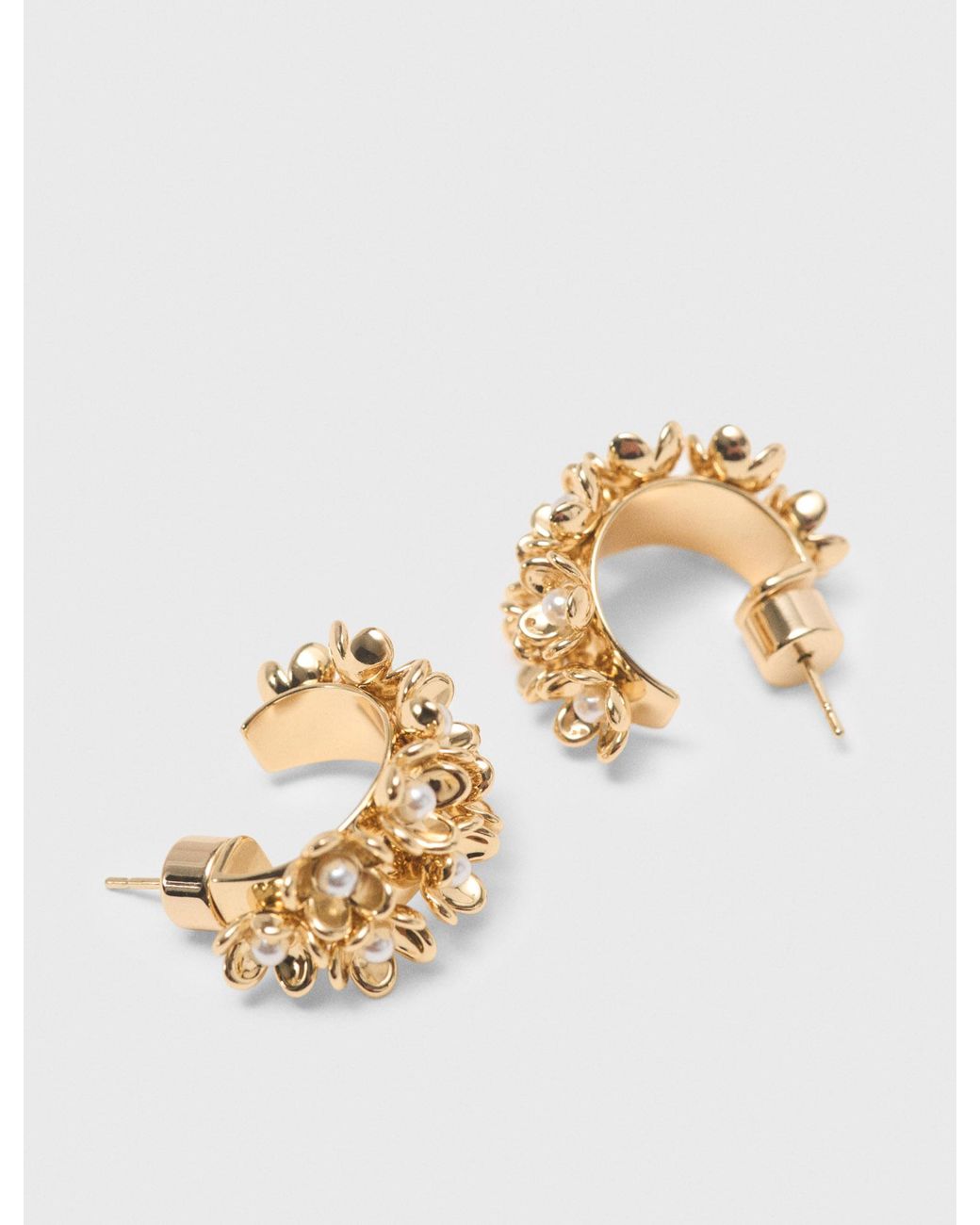 Créoles À Détails Fleurs Strassées Maje en coloris White