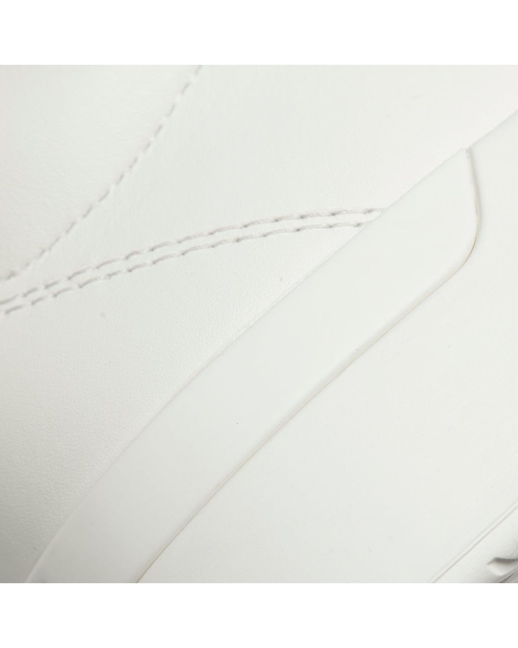 Mallet White Grftr Tab for men
