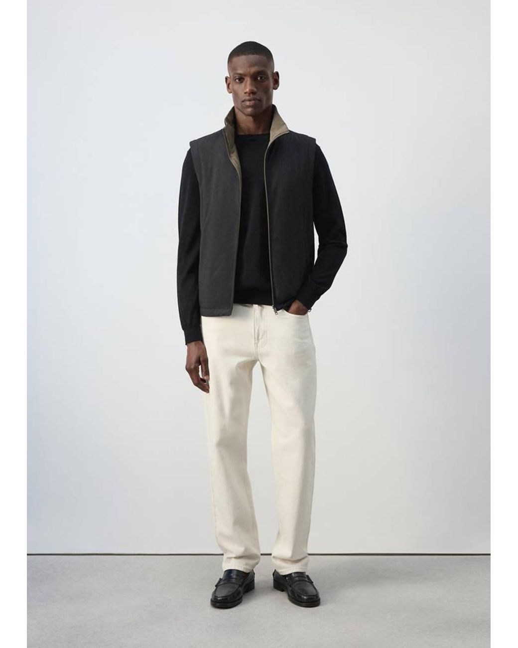 Mango Black Reversible Water-Repellent Gilet for men