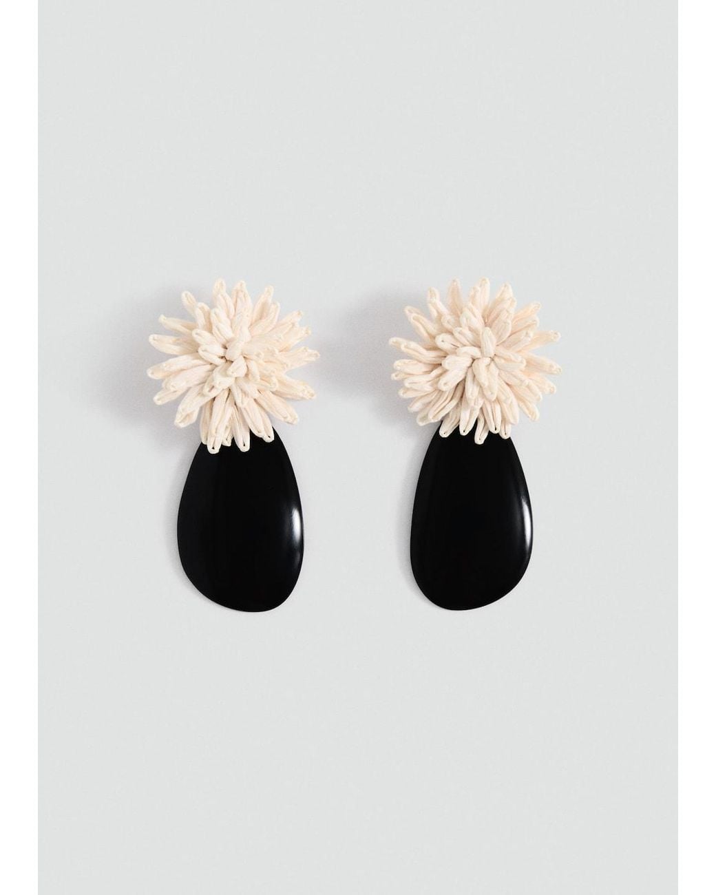 Mango Black Resin Flower Earrings