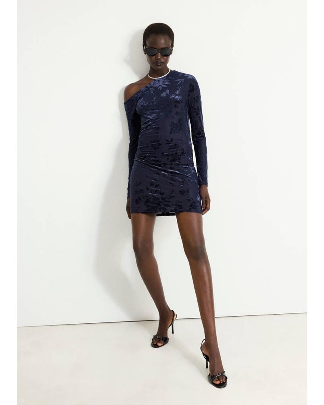 Vestito Devoré Collo Asimmetrico di Mango in Blue