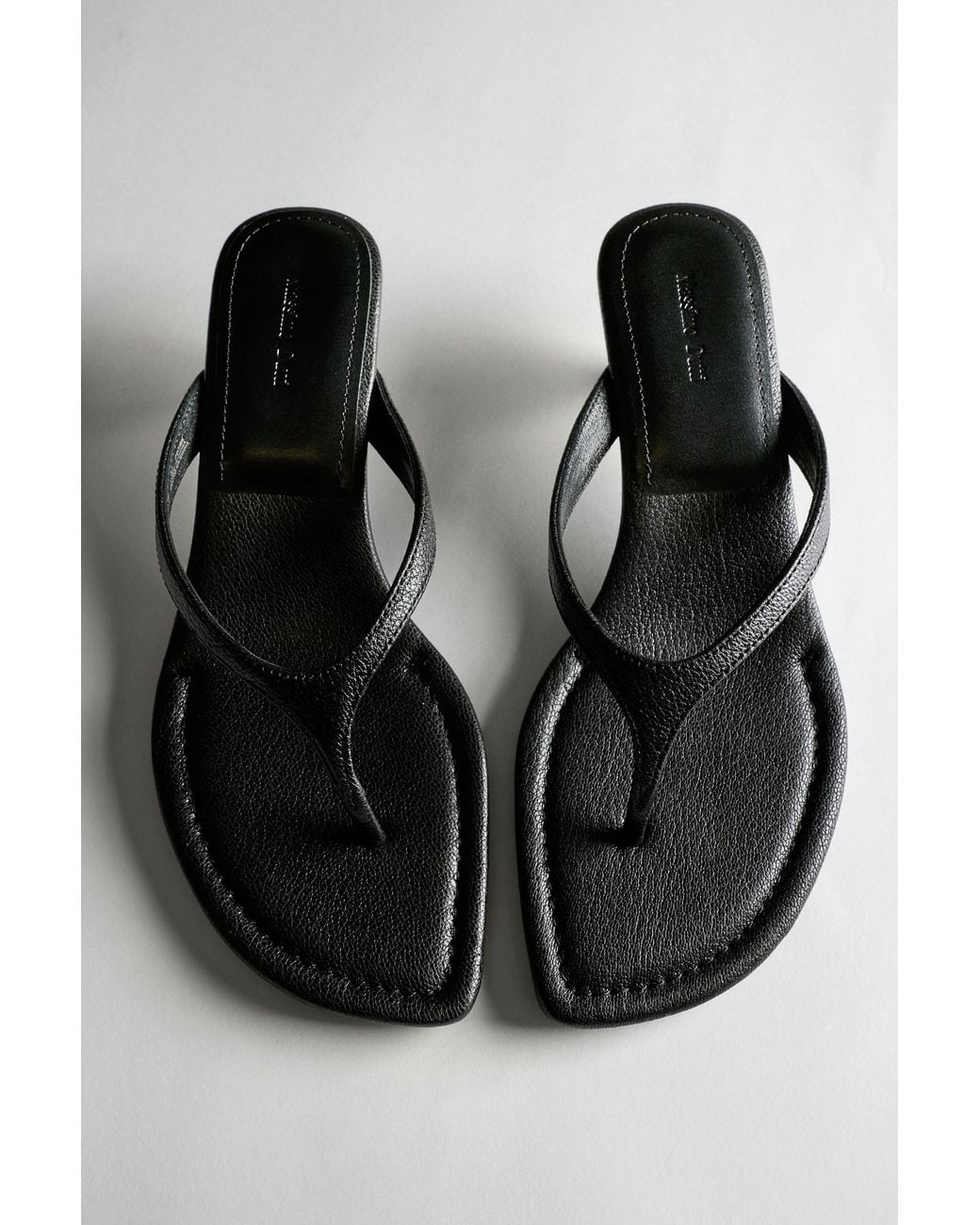 MASSIMO DUTTI Black Leather Heeled Sandal