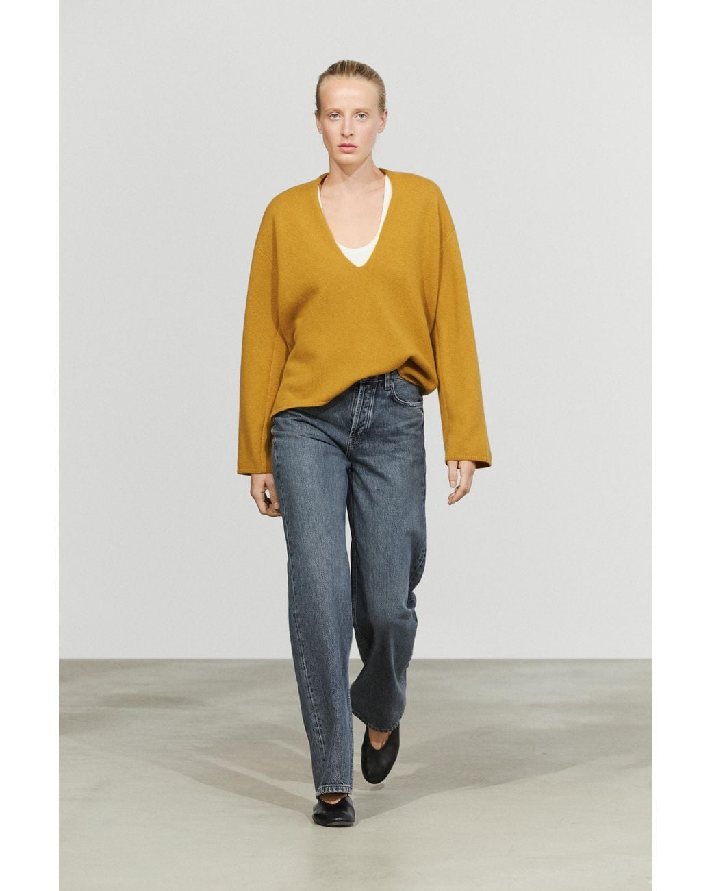 MASSIMO DUTTI White Long-Line Knit Sweater With Neckline Detail