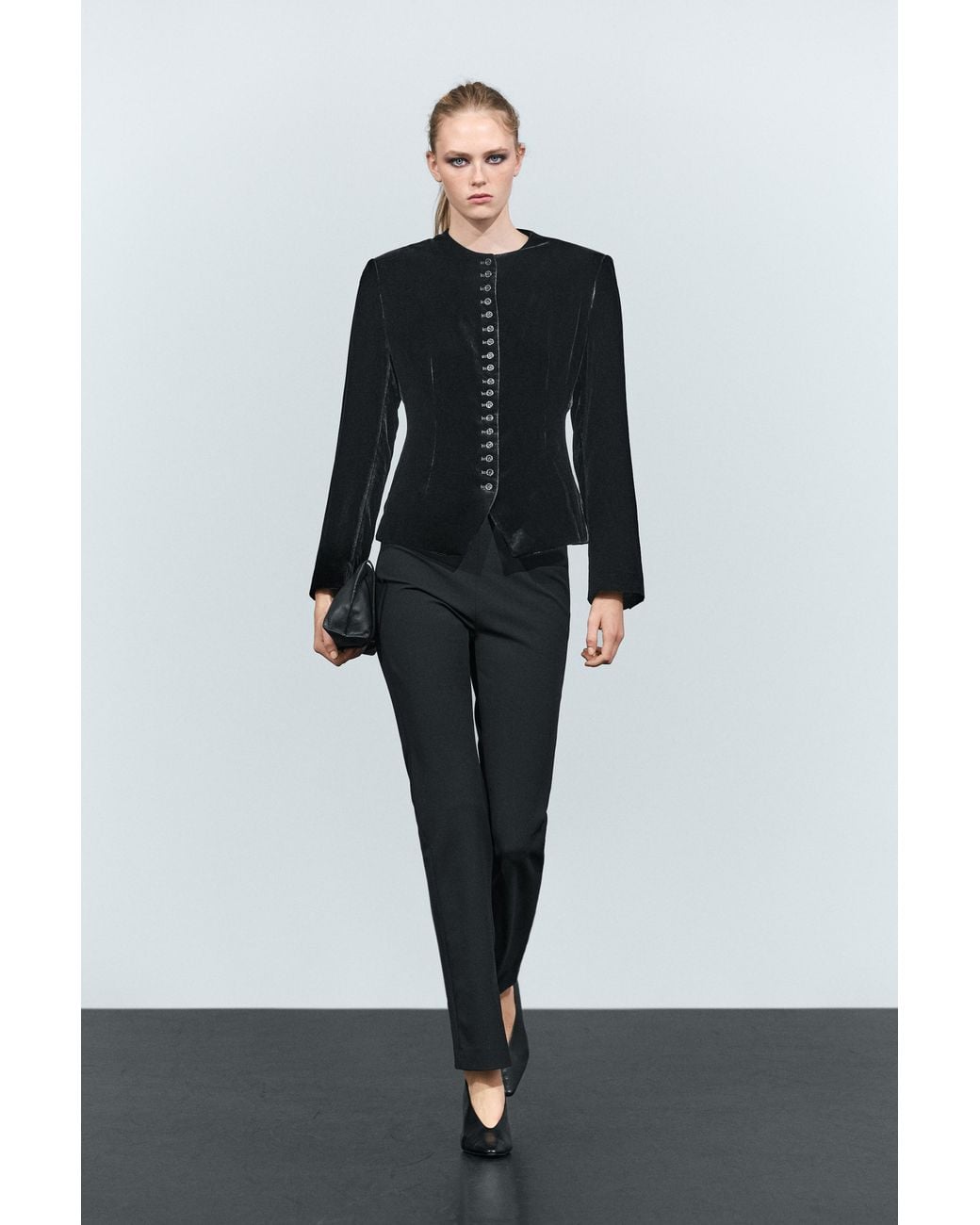 MASSIMO DUTTI Black Velvet Blazer With Button Detail