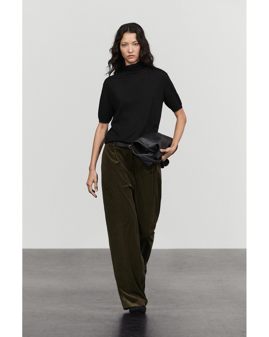 MASSIMO DUTTI Black Wide-Leg Corduroy Pants With Darts