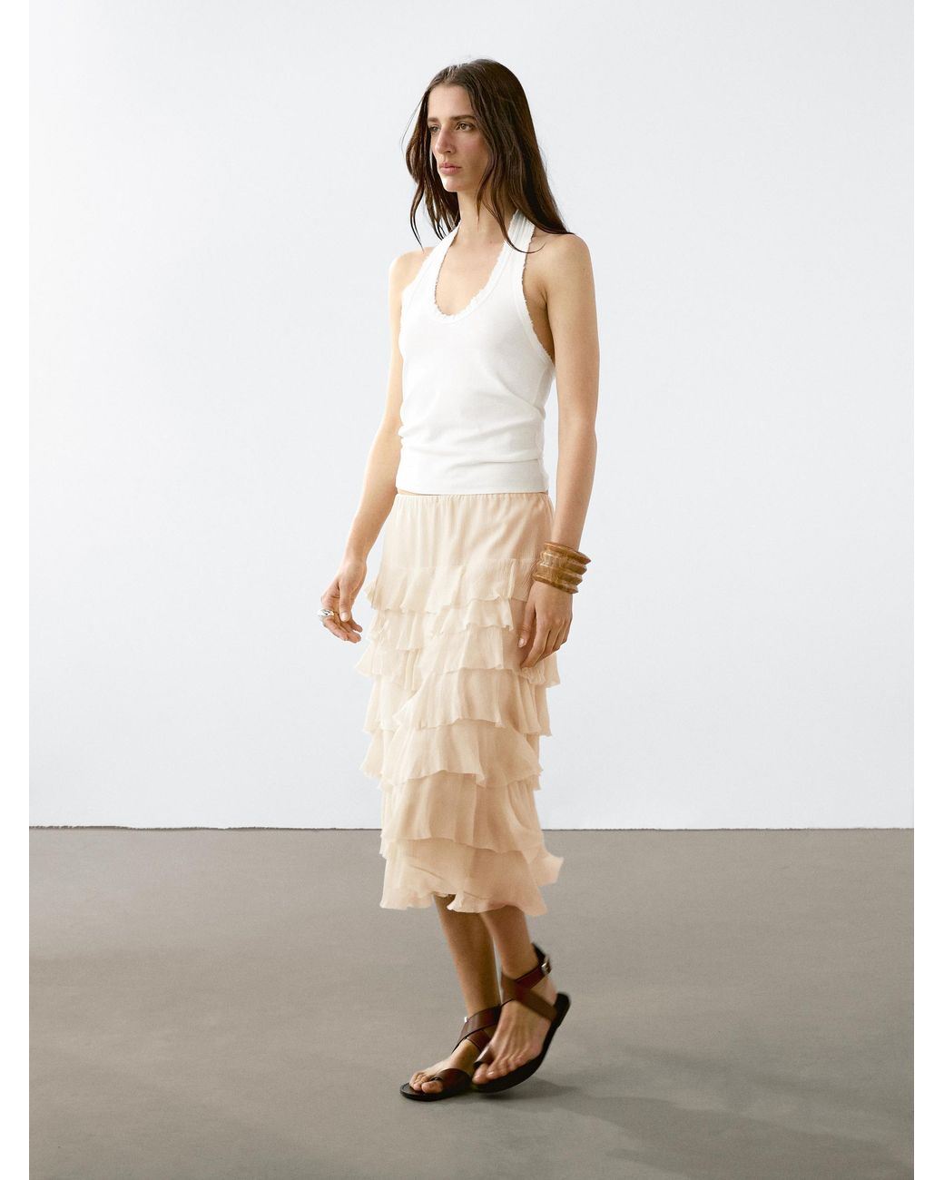 【Massimo Dutti】Midi skirt with ruffle detail Flounce midi skirt with contrasting detail · Cream
