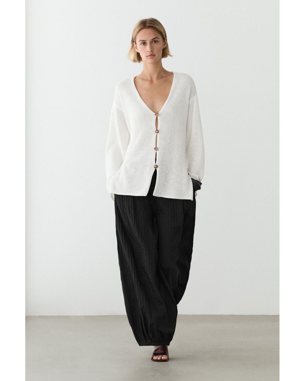 MASSIMO DUTTI White Long Knit V-Neck Cardigan