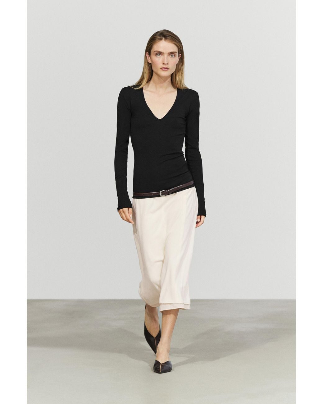 MASSIMO DUTTI Black Long Sleeve V-Neck T-Shirt