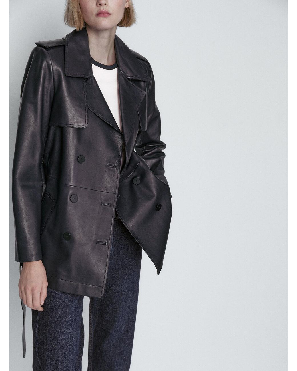 MASSIMO DUTTI Cropped Nappa Leather Trench Coat in Black | Lyst
