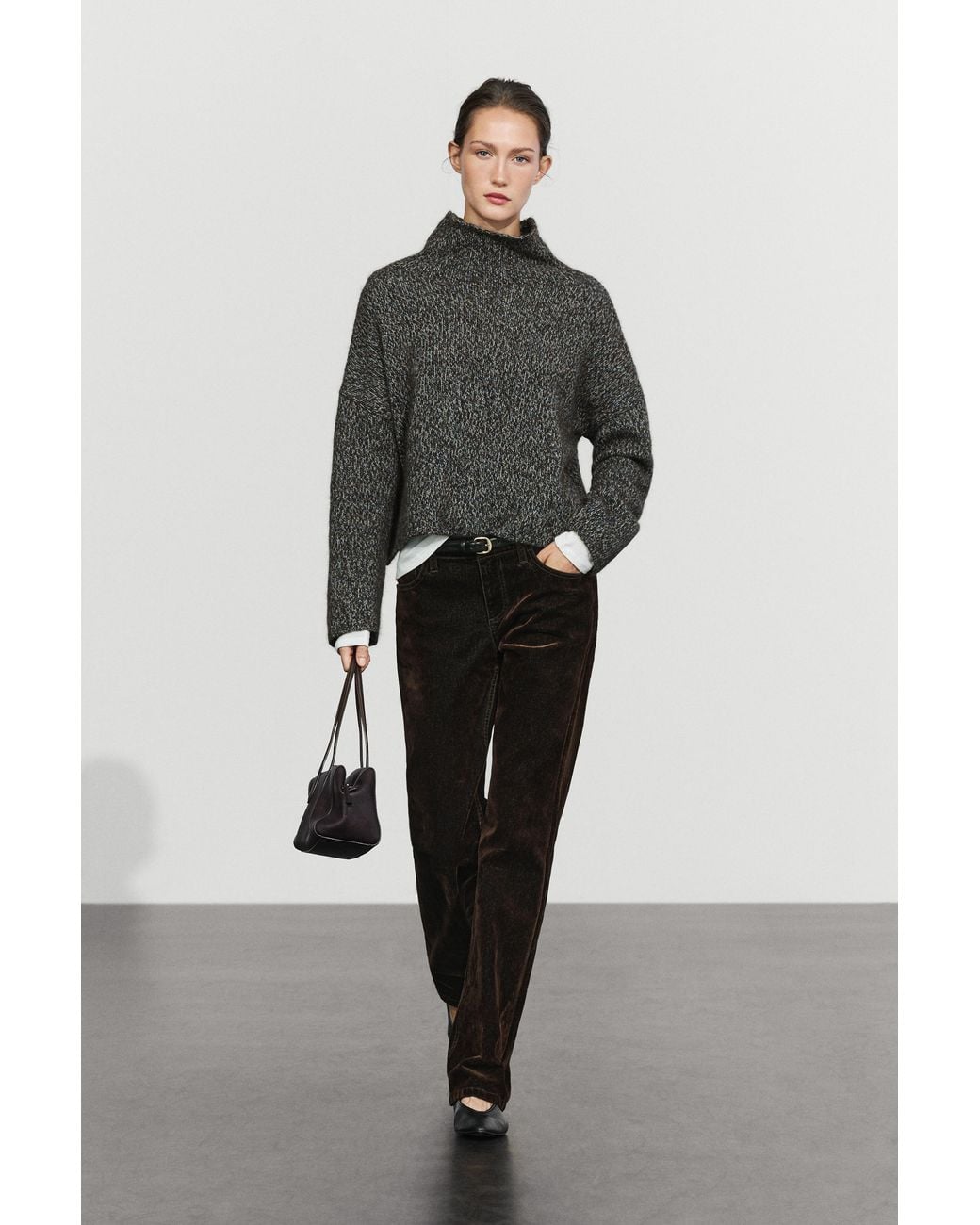 MASSIMO DUTTI Black Low-Rise Straight-Leg Jeans With Flocking Finish