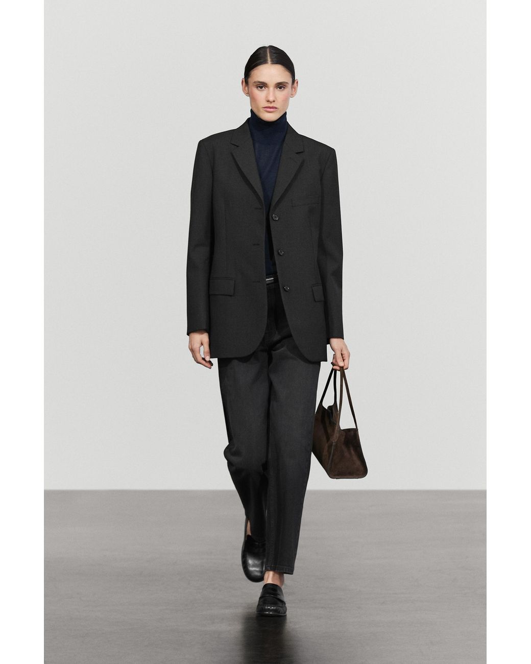 MASSIMO DUTTI Black Three-Button Wool Blazer