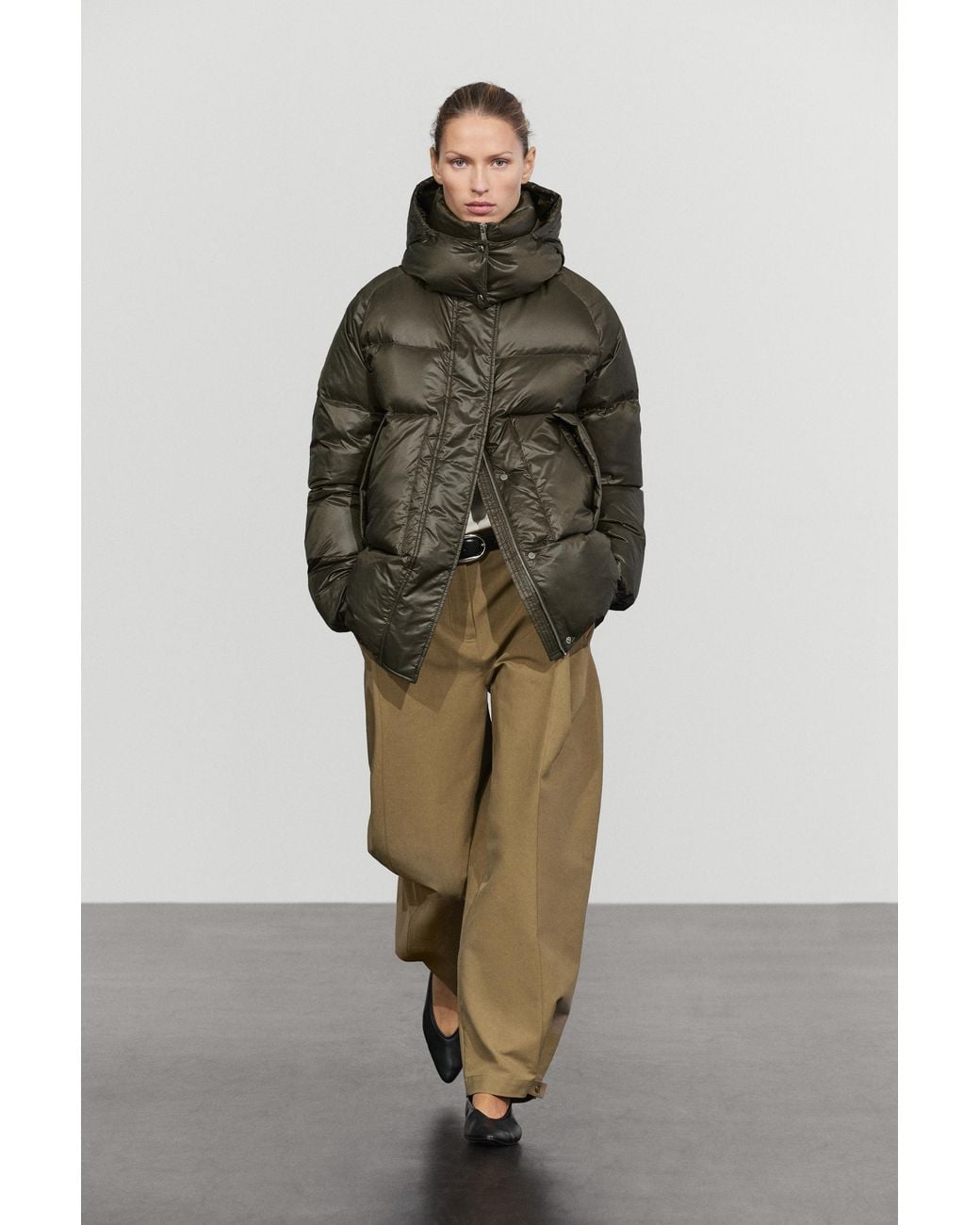 MASSIMO DUTTI Green Shiny Down Jacket