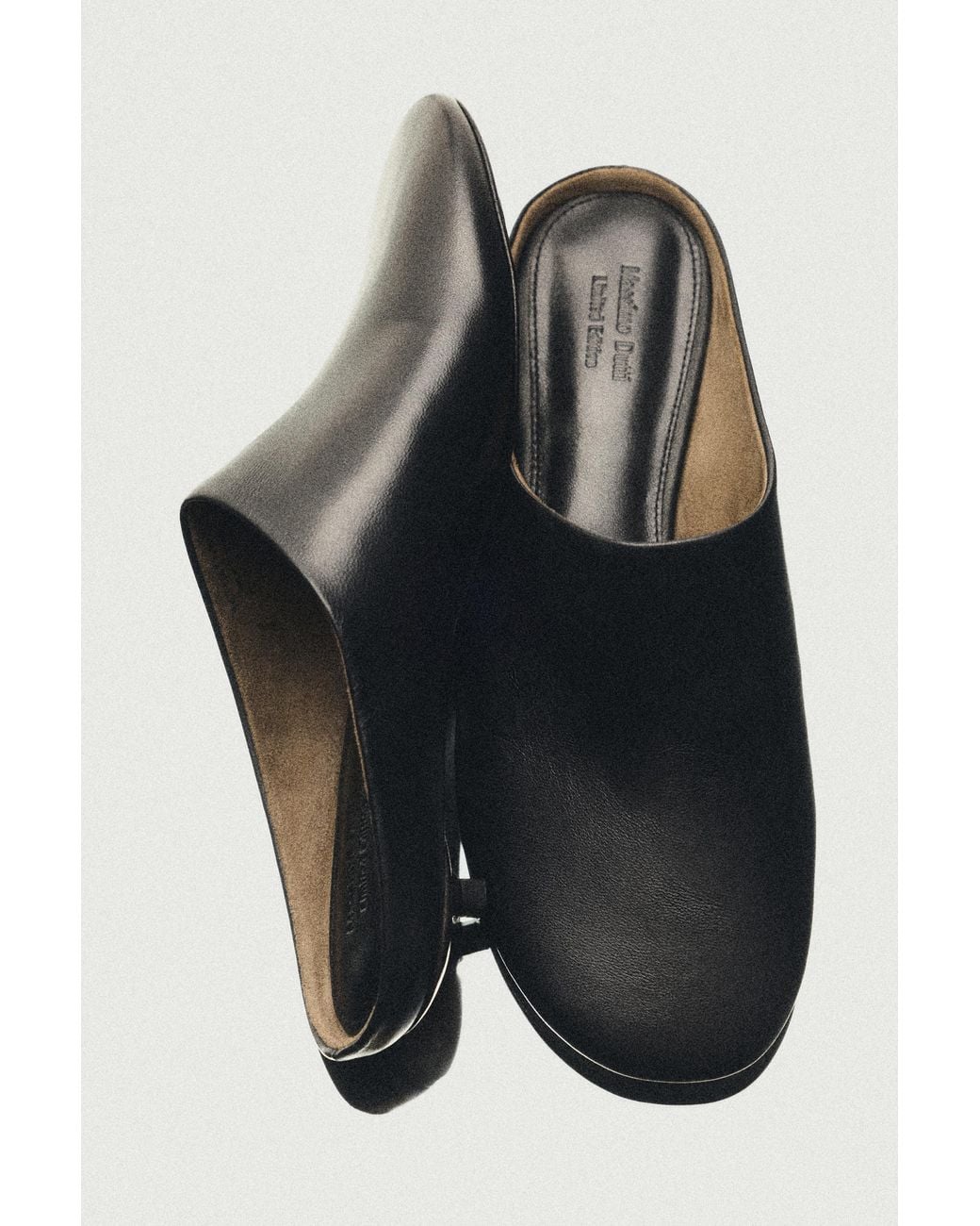 MASSIMO DUTTI Black Low-Heel Leather Mule