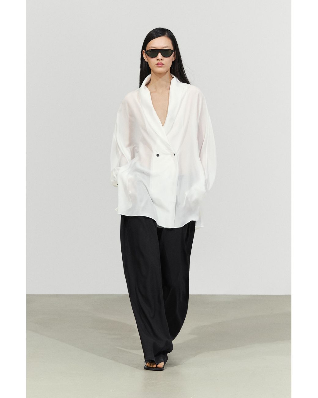 MASSIMO DUTTI White 100% Silk Tuxedo-Style Kimono