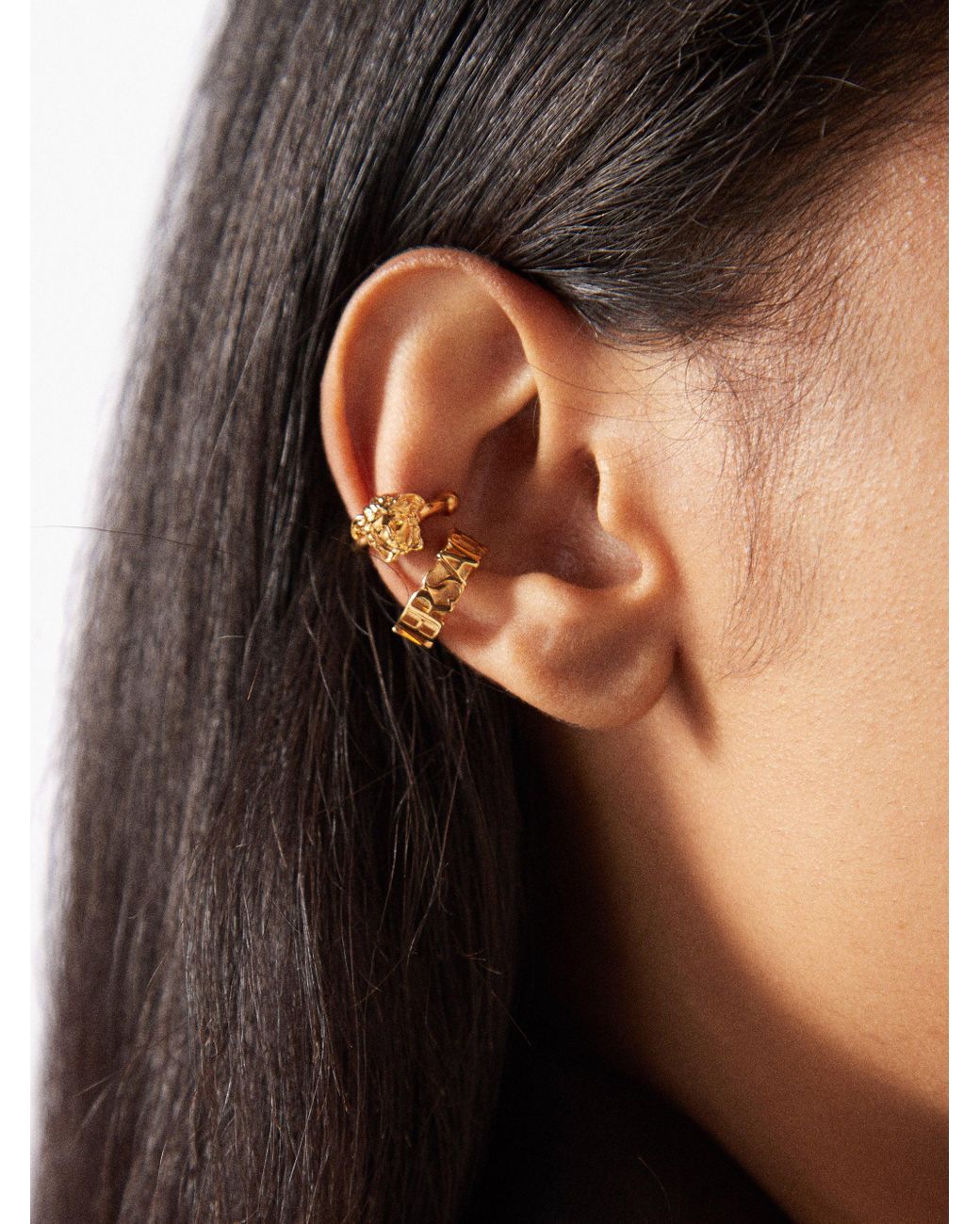mate Nacht condensor Versace Mismatched Medusa And Logo Ear Cuffs in Metallic | Lyst Canada
