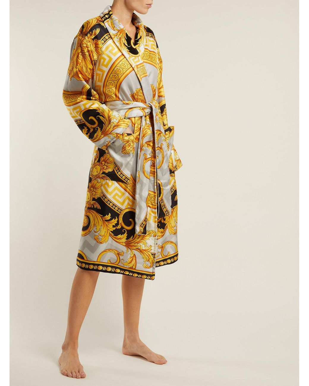 Versace La Coupe Des Dieux Baroque Print Silk Robe in Yellow | Lyst