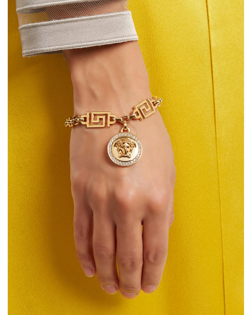 Medusa hotsell versace bracelet