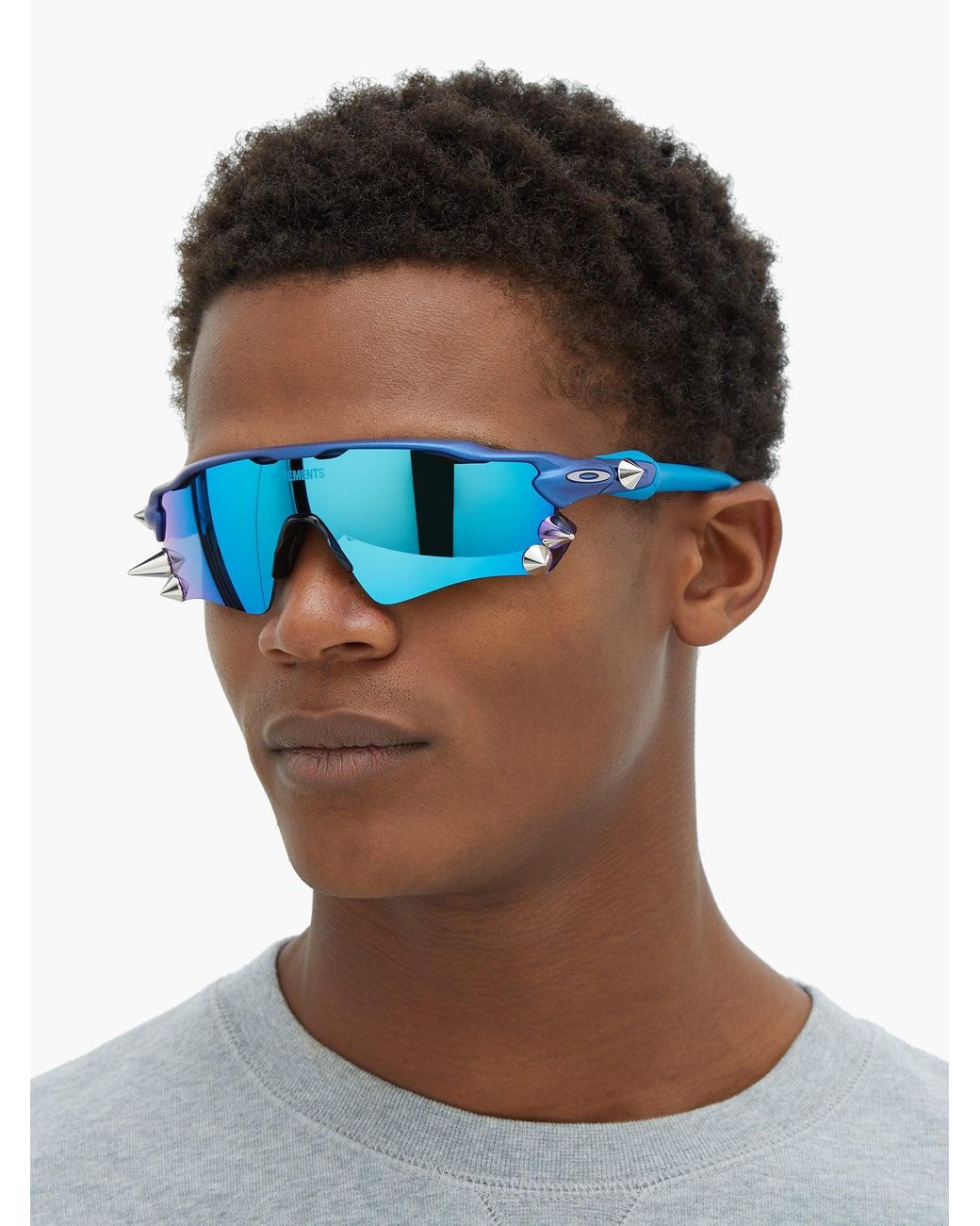 Vetements X Oakley Spikes 200 D-frame Acetate Sunglasses in Blue for Men |  Lyst Canada
