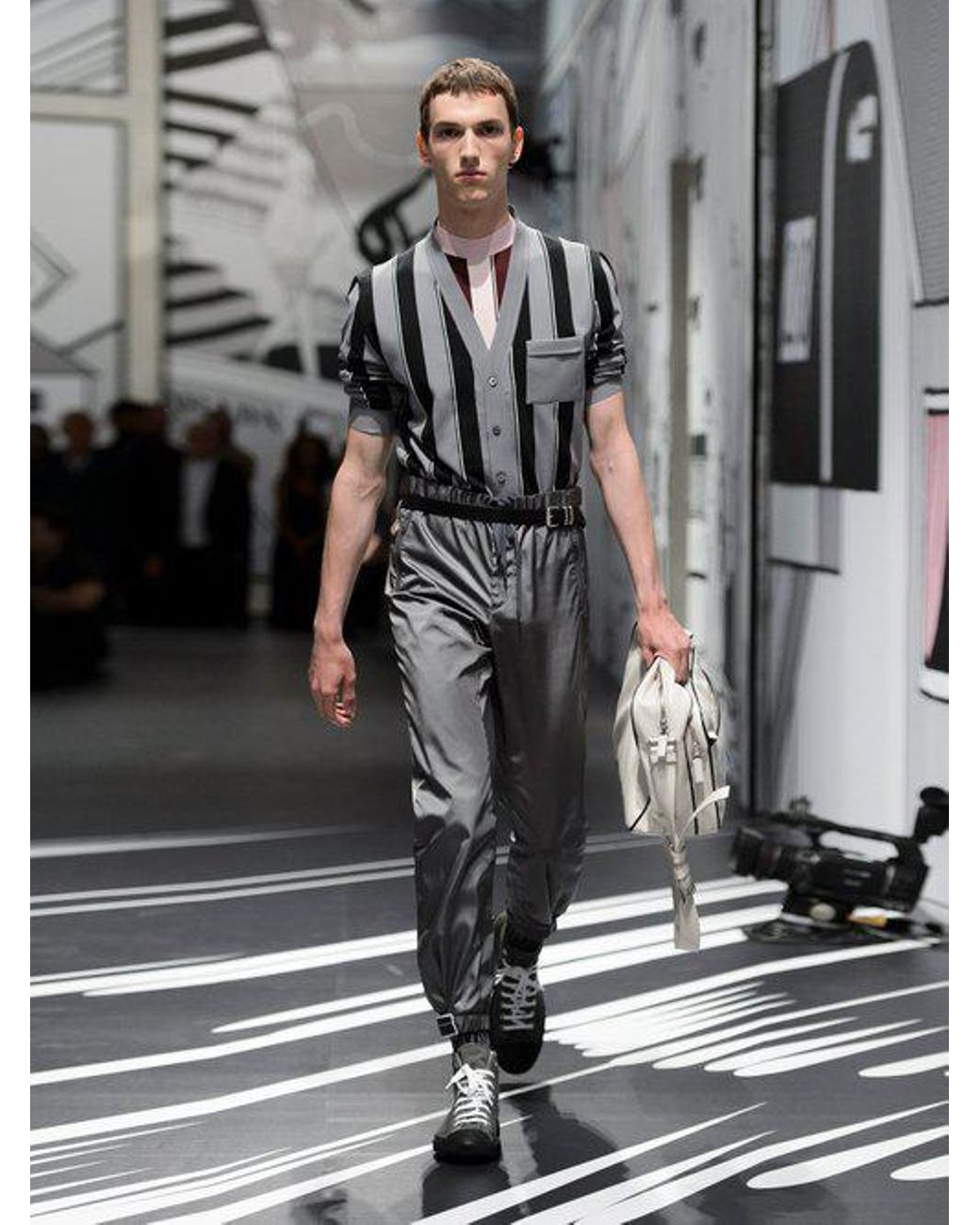 Prada Slim-leg Velcro-cuff Nylon Trousers in Gray for Men | Lyst