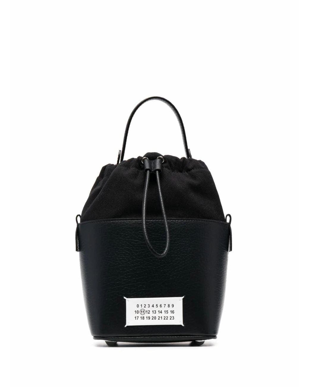 Maison Margiela Leather Shoulder Bag in Black - Save 21% - Lyst