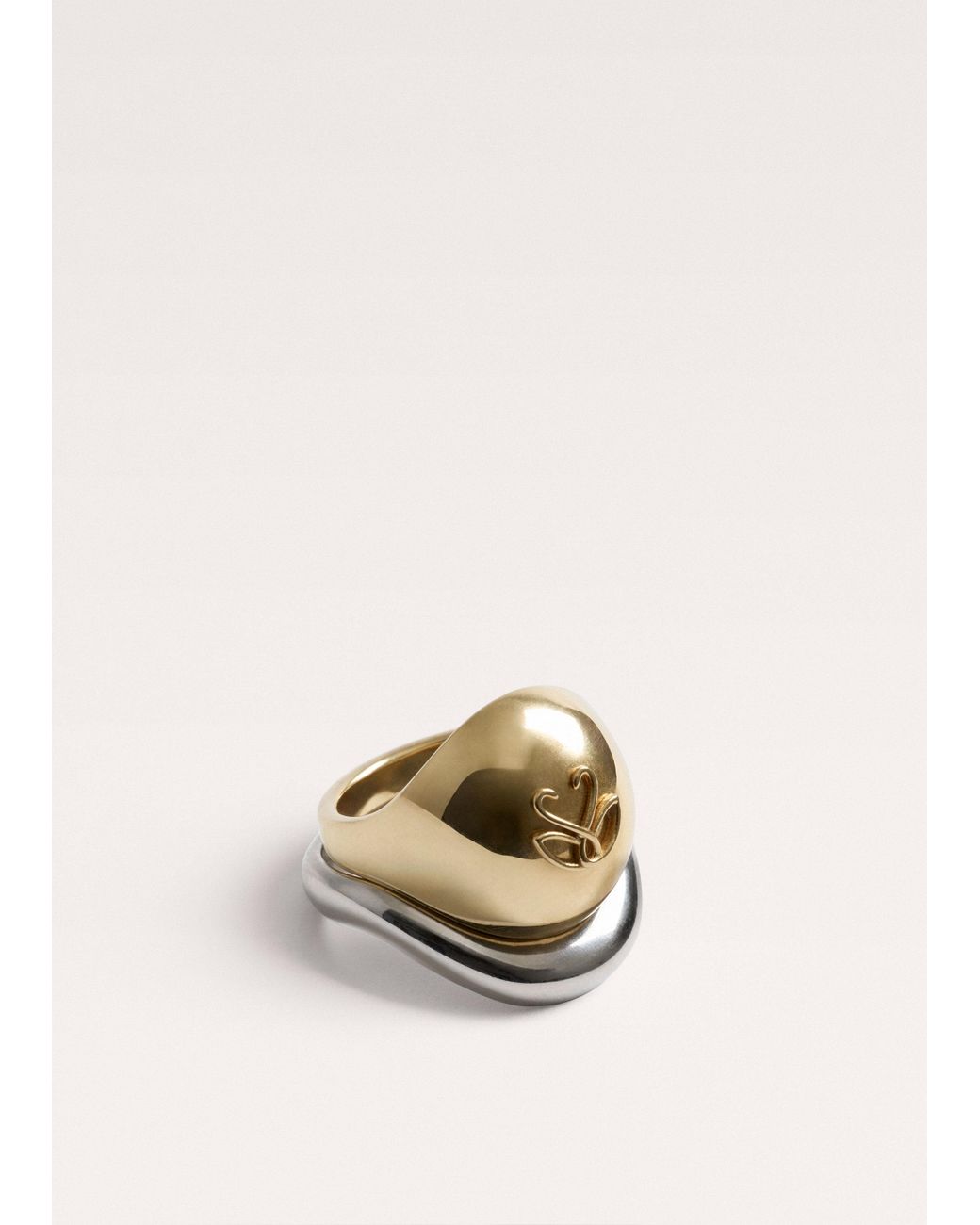 ME+EM Natural Bulb Cygnet Ring Set