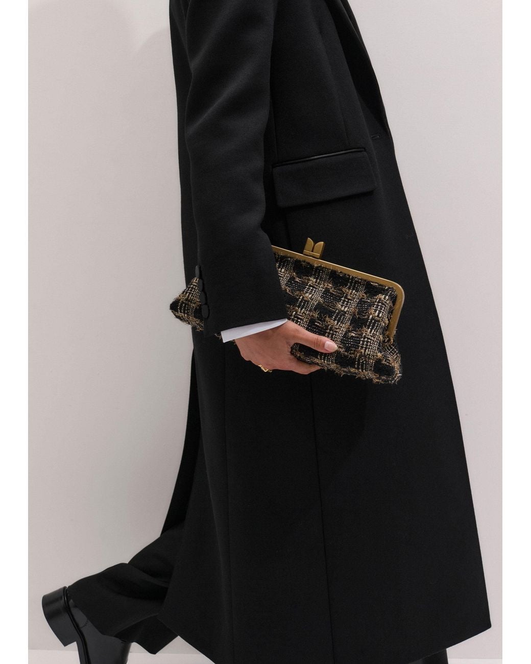 ME+EM Natural Elongated Frame Clutch