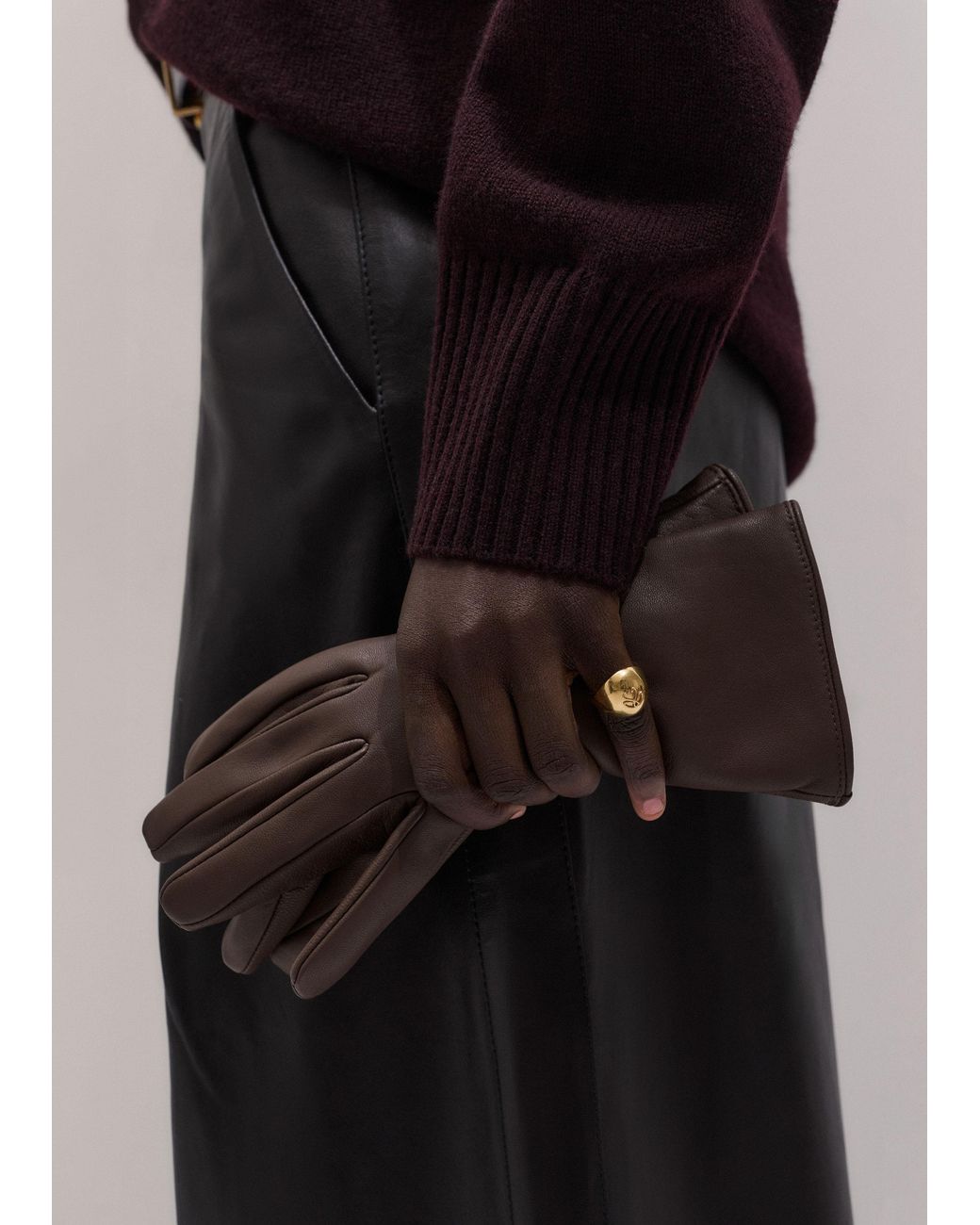 ME+EM Brown Short Glove