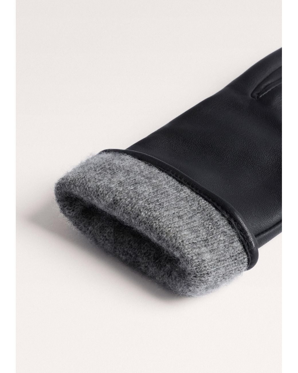 ME+EM Black Short Glove