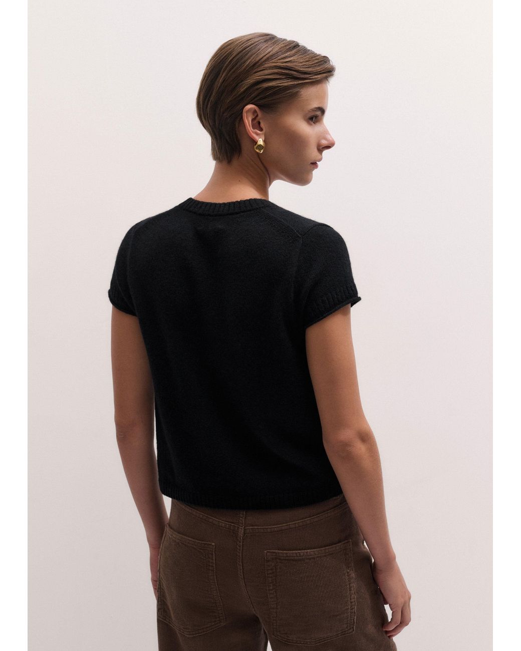 ME+EM Black Cashmere V-Neck Shrunken Baby Tee
