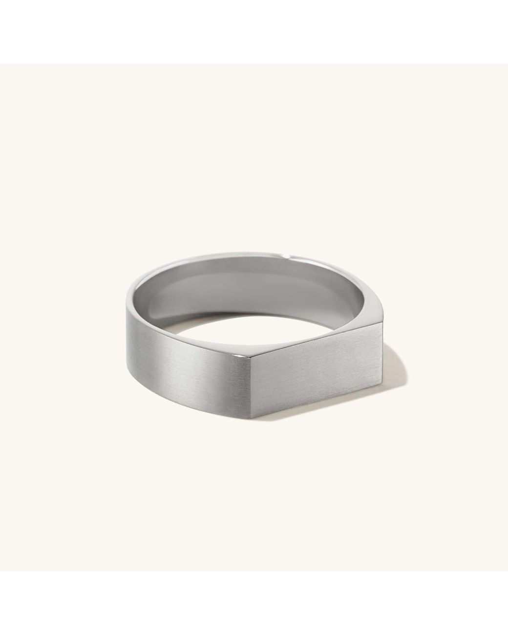 Mejuri Sterling Silver Signet Rings: Bold Round Signet Ring Silver