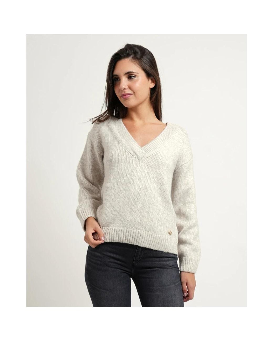 Guess White V-Neck Knitwear