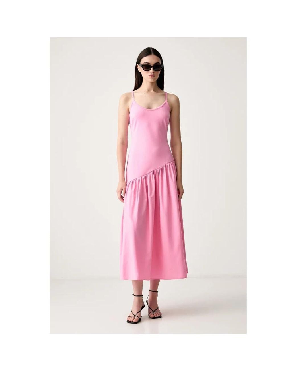 Midi Dresses Never Fully Dressed en coloris Pink