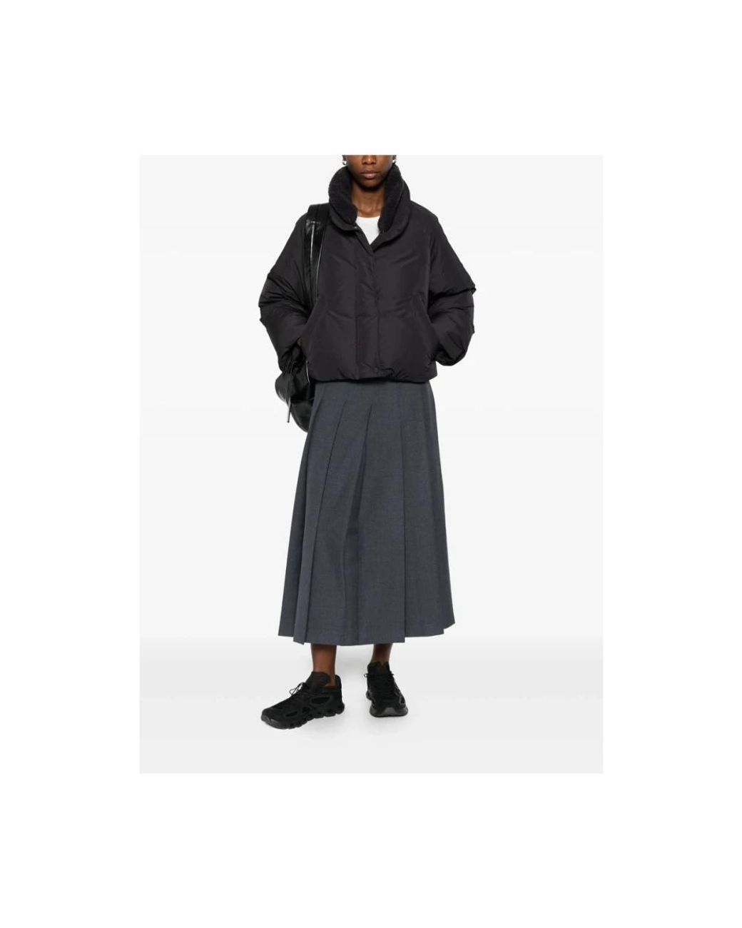 Winter Jackets di Low Classic in Black