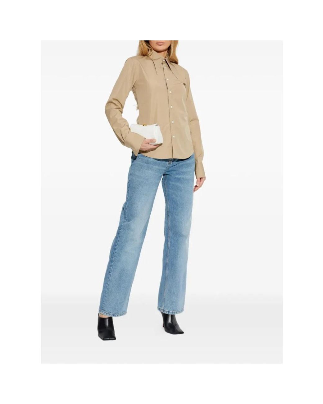 AMI Overhemden ,Katoen Sharp Collar Fitted Shirt in het Natural