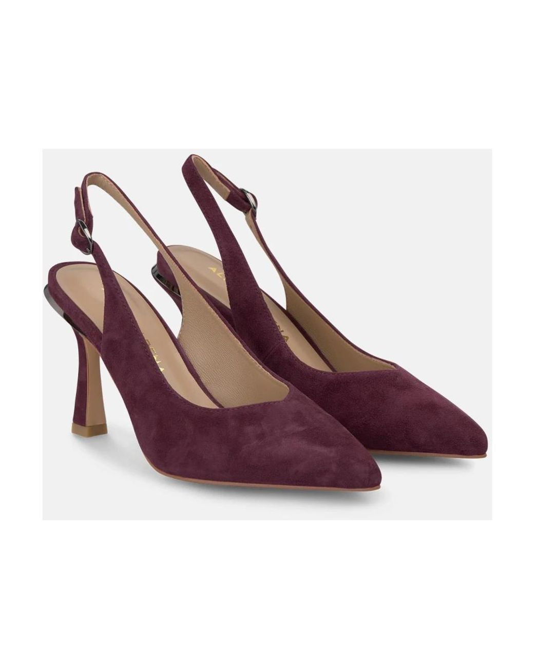 Alma En Pena. Purple Pumps