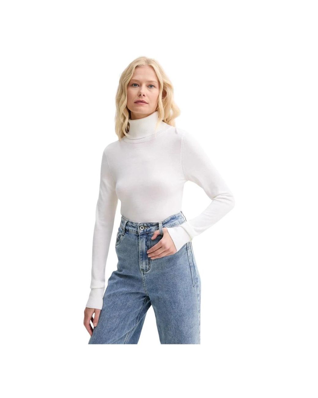 Aeron Tender Turtleneck in het Blue