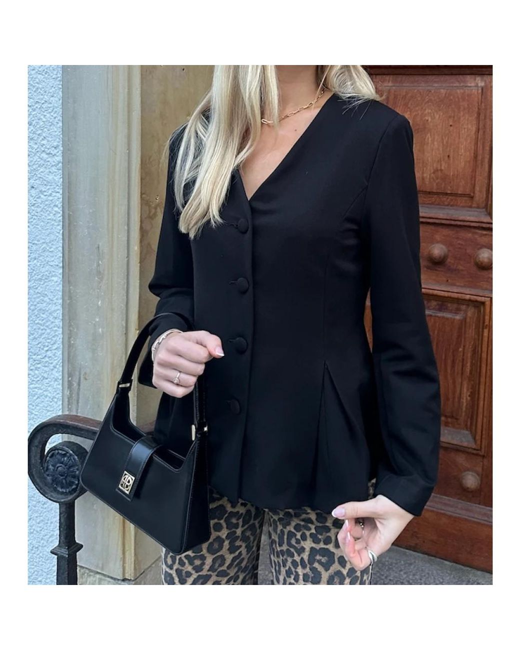 Blouses Opal Studio en coloris Black
