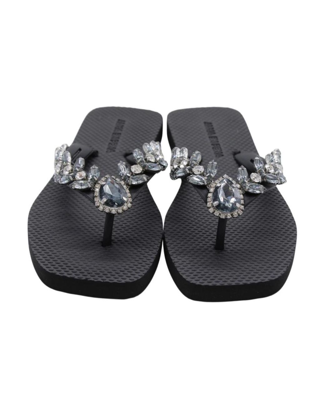Alma En Pena. Black Flip Flops