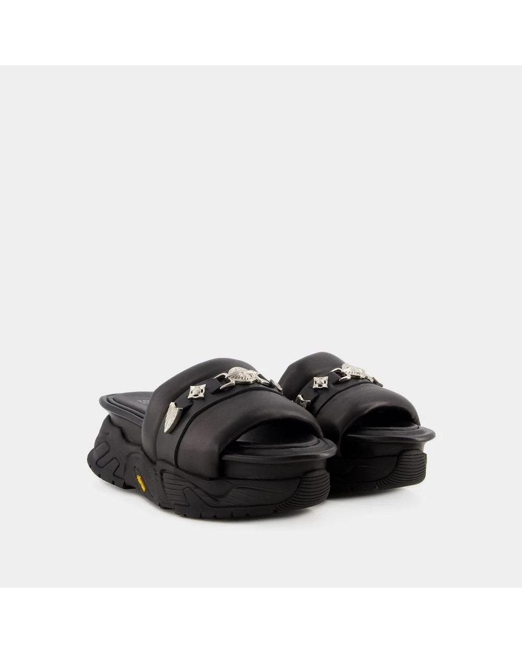 Toga Black Sliders