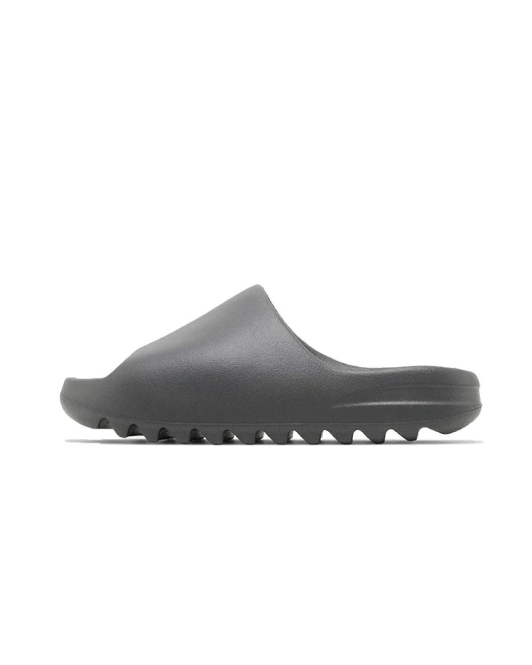 Sliders Yeezy pour homme en coloris Gray