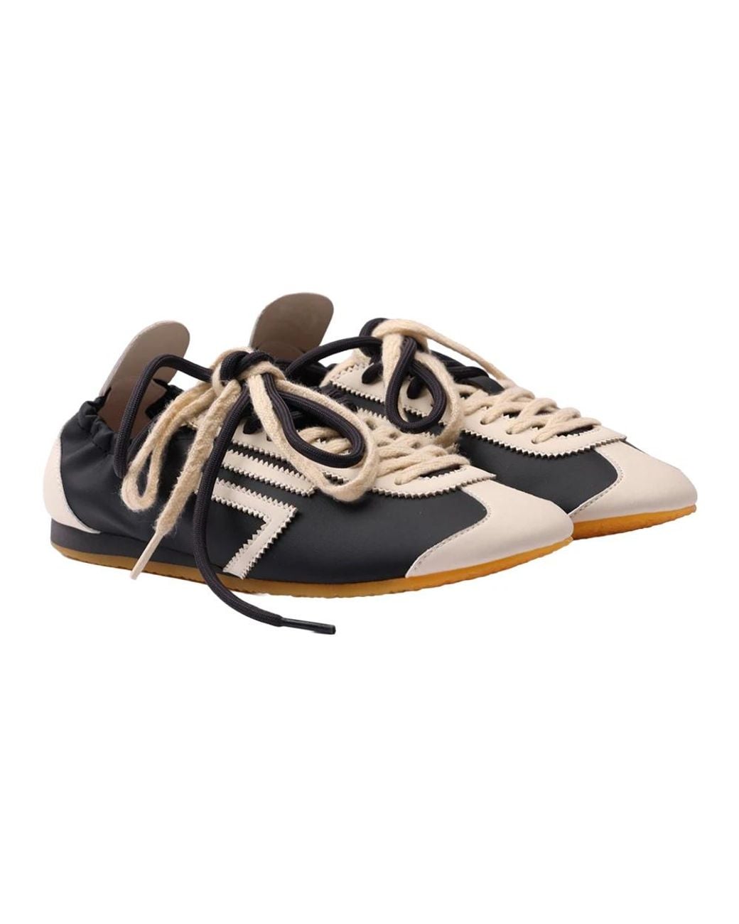 PURAAI Black Sneakers