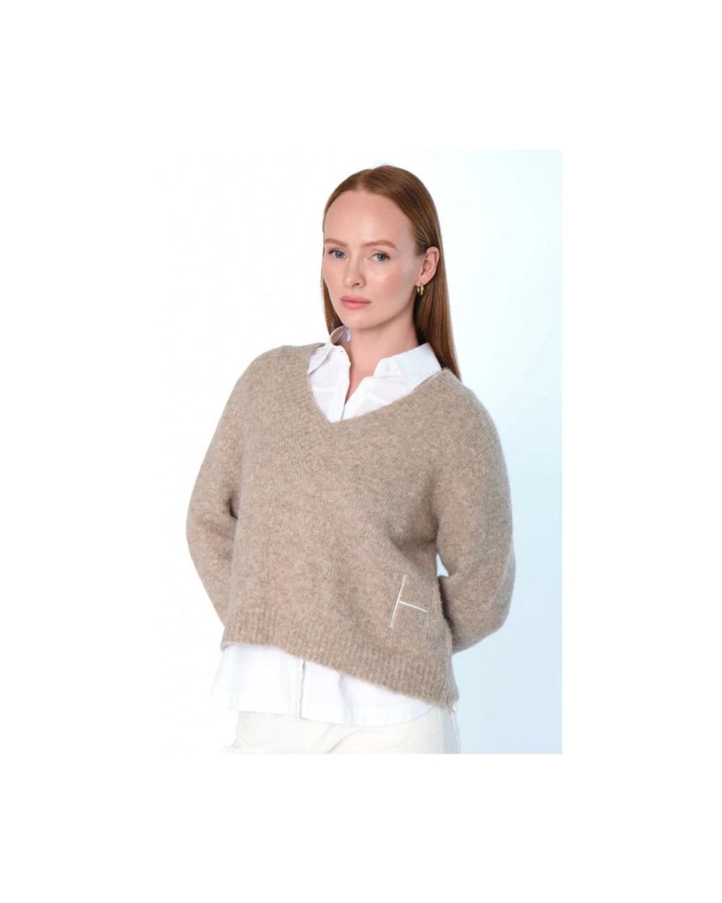 Hèst White V-Neck Knitwear