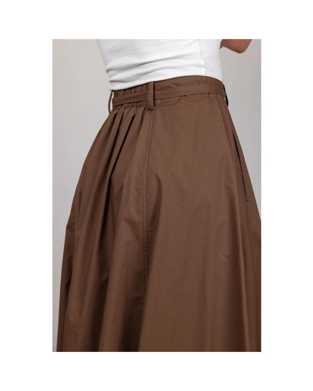 Midi Skirts Seventy de color Brown