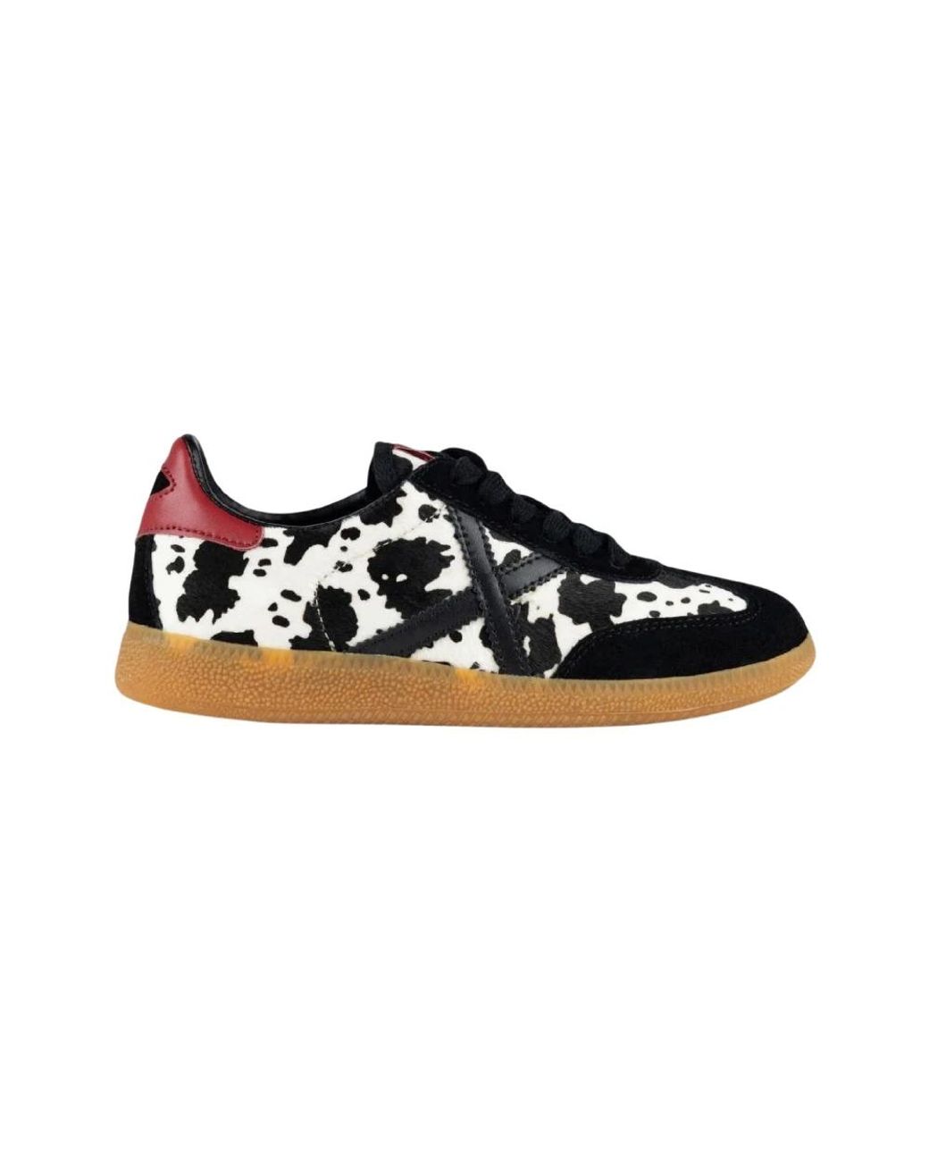 Munich Black Sneakers