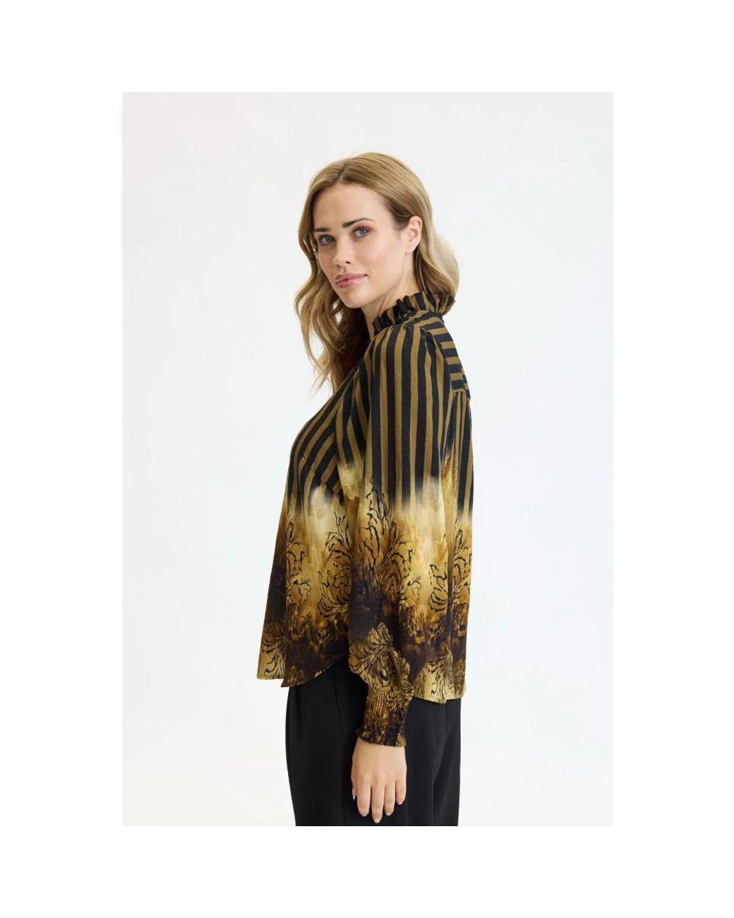 Blouses iN FRONT de color Brown