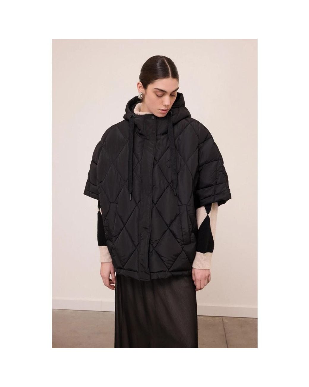 Capes Ottod'Ame en coloris Black