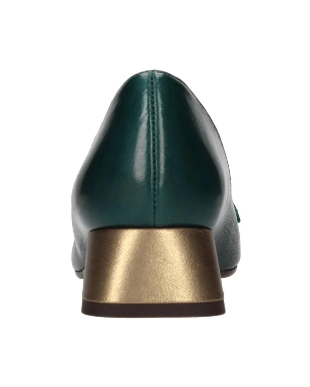 Loafers Chie Mihara en coloris Green